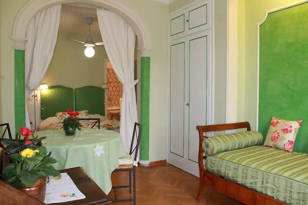 Apartment Appartamento Lungarno Acciaiuoli Florence